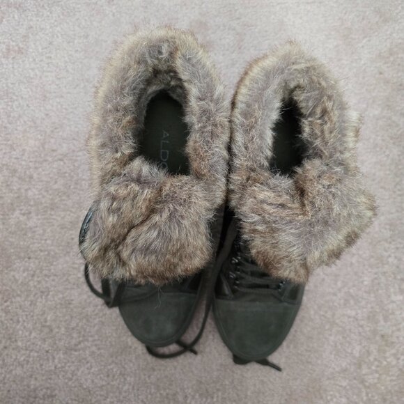 Aldo Army Green Faux Fur Wedge Sneaker / Ankle Bootie - Size 8.5 - Picture 10 of 10
